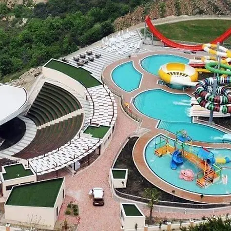 Апартаменты Gold City Delux8 *